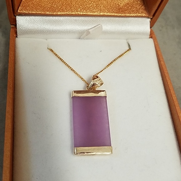 Genuine Purple Jade Good Luck Pendant and Chain - Picture 3 of 3